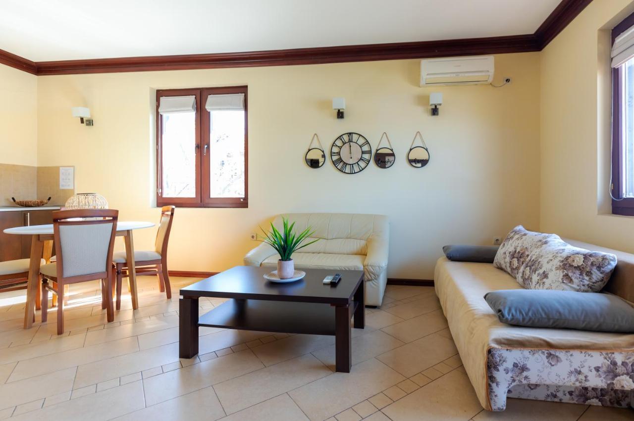سوزوبول Guest House Slavyanka المظهر الخارجي الصورة